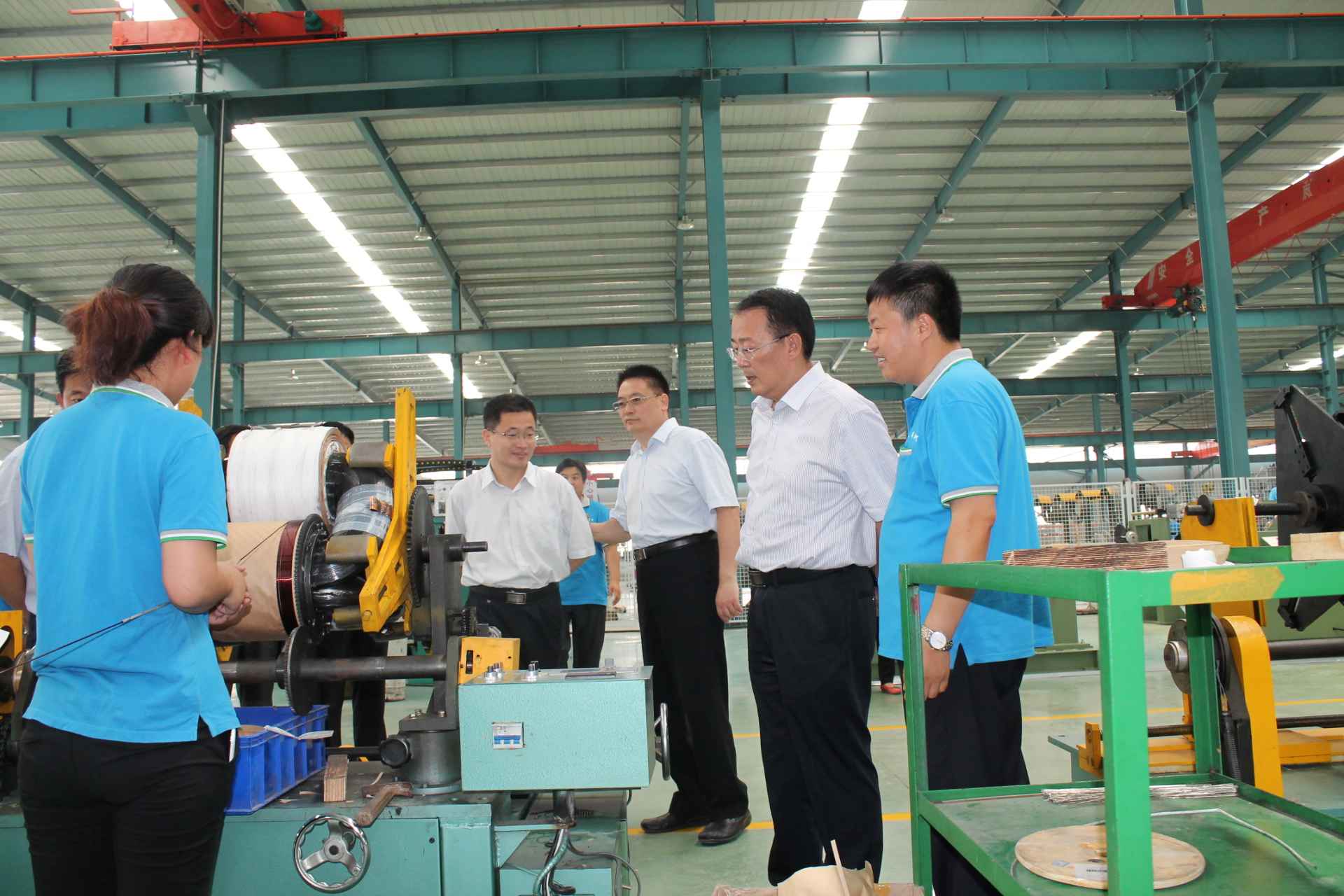 汶上县县委书记赵东升参观指导立体卷铁心项目